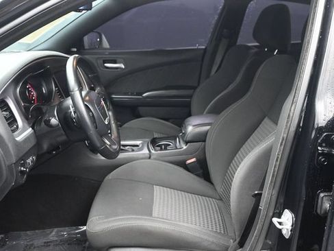 Used 2019 Dodge Charger R/T w/ Driver Confidence Group RWD image 6