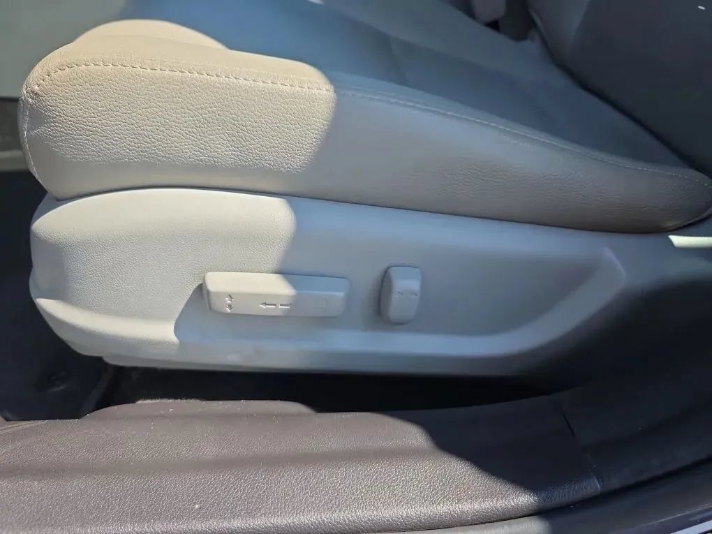 Used 2017 Acura ILX FWD image 15