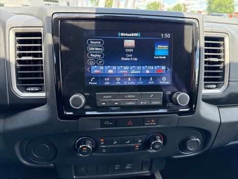 Used 2024 Nissan Frontier SV RWD image 30