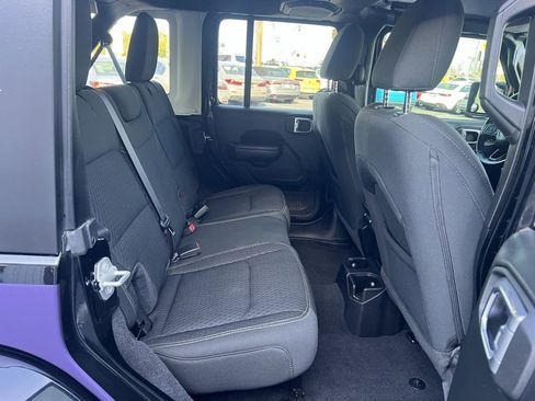 Used 2021 Jeep Wrangler Unlimited Sport image 38