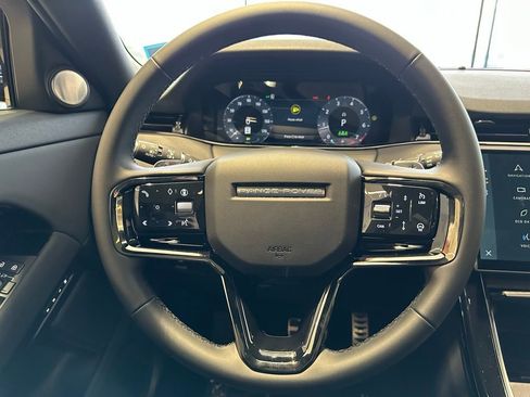 New 2025 Land Rover Range Rover Evoque Dynamic SE image 18