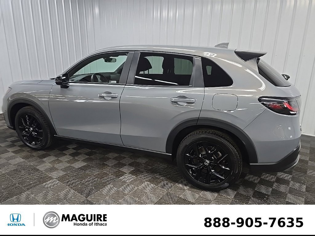 Used 2024 Honda HR-V Sport image 4