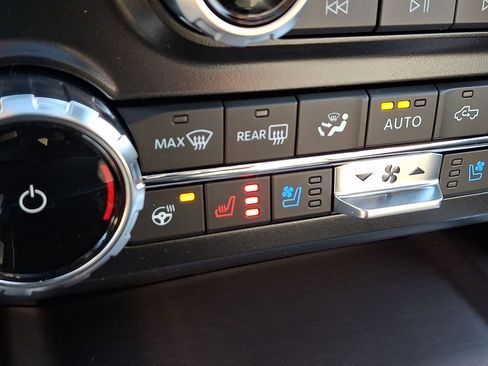New 2026 Ford F250 Platinum AWD/4WD image 18