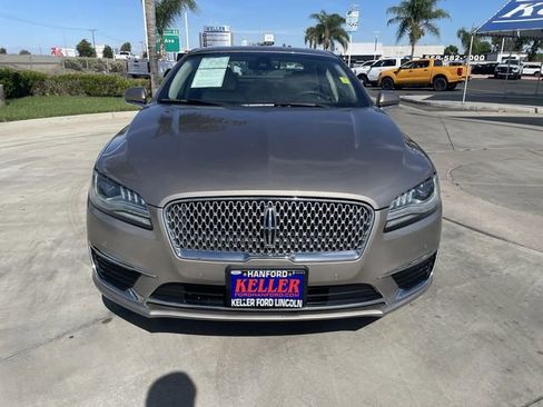 Used 2019 Lincoln MKZ Reserve FWD image 3