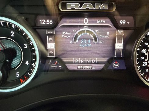 Used 2022 RAM 1500 Laramie AWD/4WD image 29