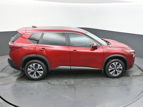 Used 2023 Nissan Rogue SV FWD image 38