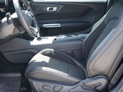 Used 2024 Ford Mustang Coupe RWD image 10