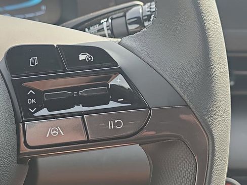 New 2026 Hyundai Elantra Sport FWD image 25