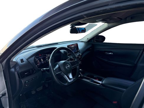 Used 2021 Nissan Sentra SV FWD image 9