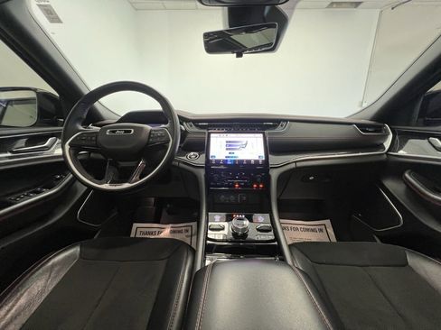 Used 2022 Jeep Grand Cherokee Trailhawk w/ Luxury Tech Group III image 10