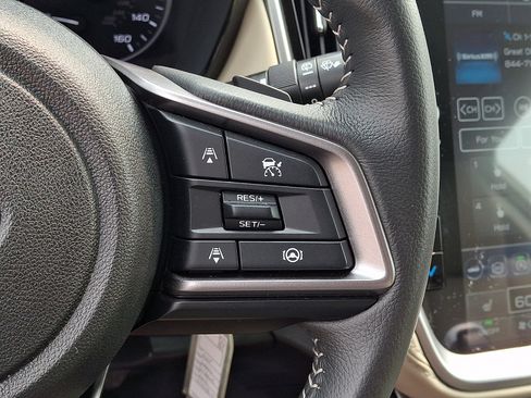 Certified 2025 Subaru Outback Premium AWD/4WD image 21