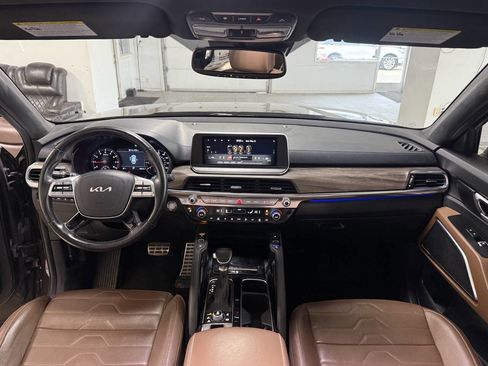 Used 2022 Kia Telluride SX w/ SX Prestige Package AWD/4WD image 16