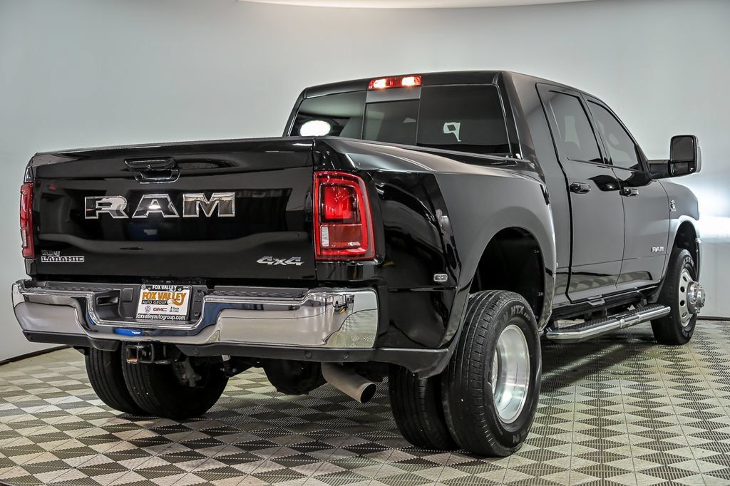 Used 2025 RAM 3500 Laramie AWD/4WD image 8