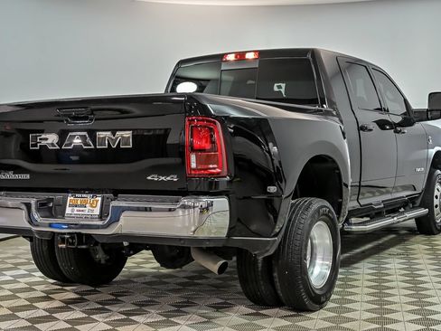Used 2025 RAM 3500 Laramie AWD/4WD image 8