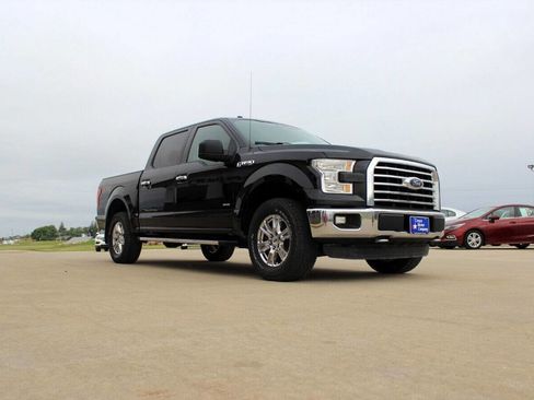 Used 2016 Ford F150 XLT w/ XTR Package image 4