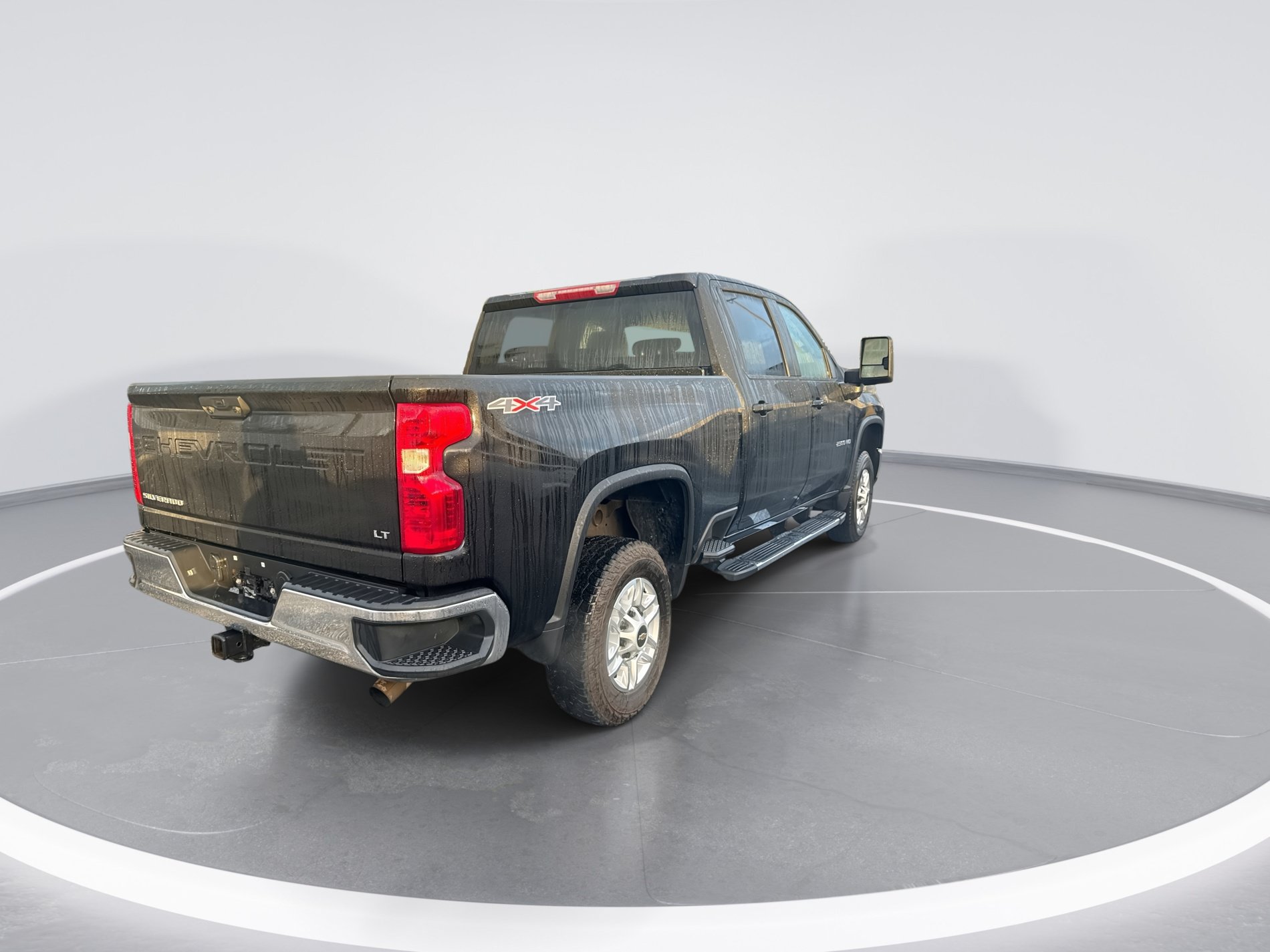 Used 2025 Chevrolet Silverado 2500 LT w/ Convenience Package AWD/4WD image 4