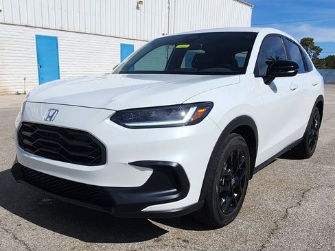 Used 2025 Honda HR-V Sport image 1