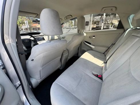 Used 2012 Toyota Prius Two FWD image 13