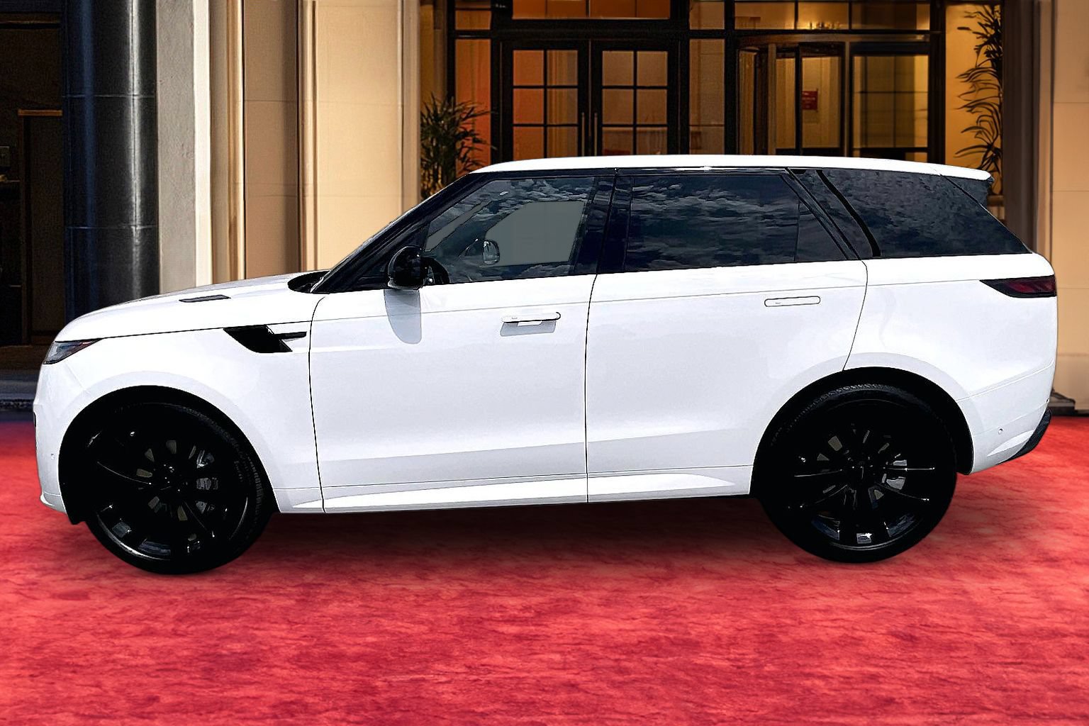New 2026 Land Rover Range Rover Sport Dynamic SE AWD/4WD image 2