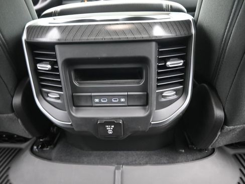 New 2026 RAM 1500 4x4 Crew Cab image 25