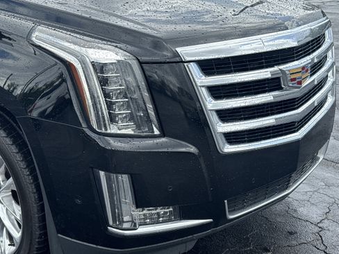 Used 2020 Cadillac Escalade ESV Luxury RWD image 10