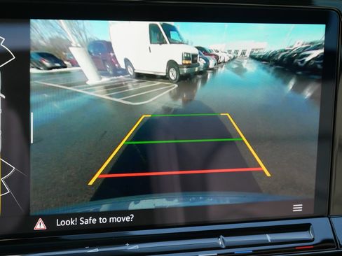 New 2026 Volkswagen Atlas Cross Sport SE image 12