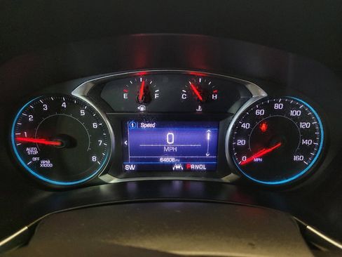 Used 2020 Chevrolet Equinox LT w/ Driver Convenience Package image 23