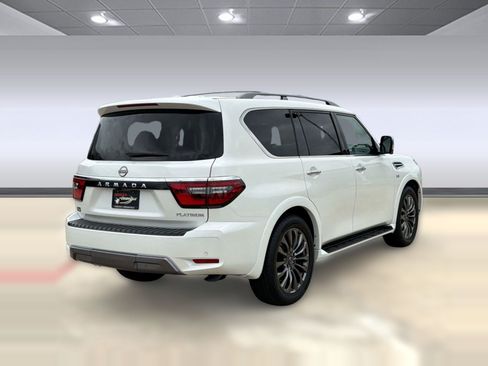 Used 2022 Nissan Armada Platinum w/ Captain's Chairs Package RWD image 9