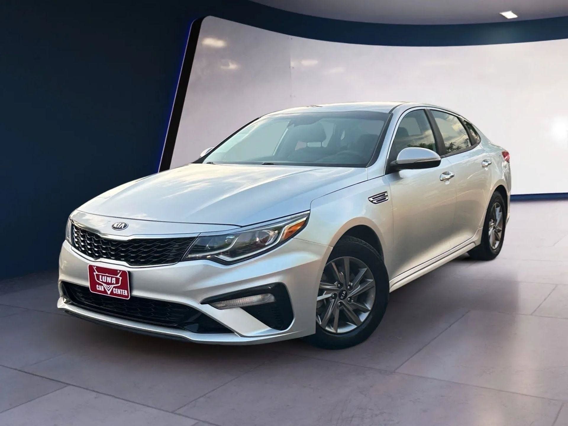 Used 2019 Kia Optima LX FWD image 1