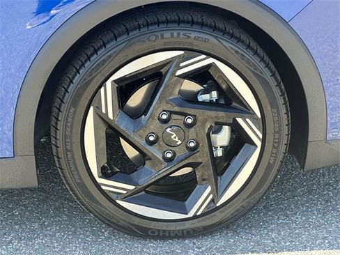 New 2025 Kia K4 EX image 5