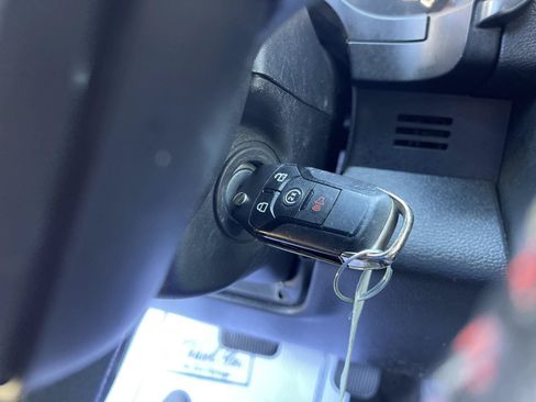 Used 2019 Ford F150 XLT w/ Equipment Group 302A Luxury AWD/4WD image 44