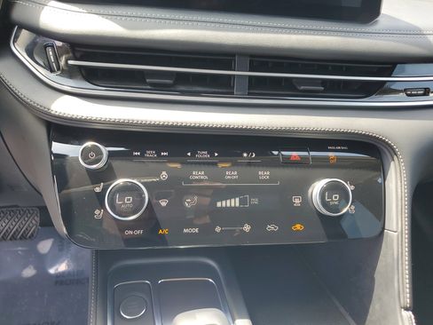 Used 2022 INFINITI QX60 Luxe w/ Cargo Package image 25