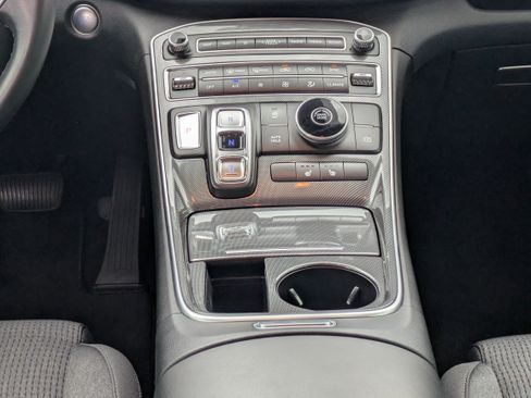 Used 2023 Hyundai Santa Fe SEL image 19