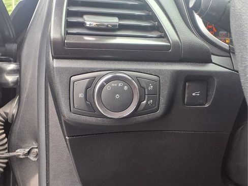 Used 2020 Ford Fusion Titanium AWD/4WD image 16