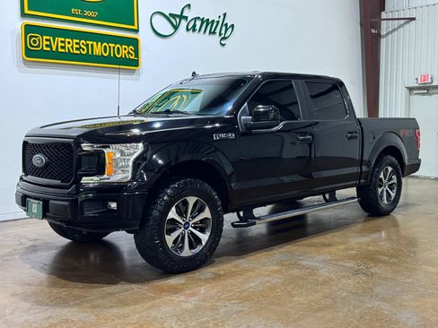 Used 2020 Ford F150 XL w/ Equipment Group 101A Mid AWD/4WD image 3