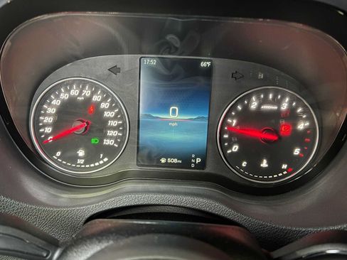 Used 2025 Mercedes-Benz Sprinter 2500 image 29