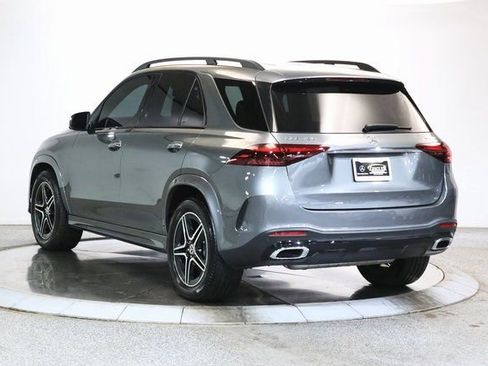 Used 2024 Mercedes-Benz GLE 350 4MATIC w/ AMG Line Exterior image 2