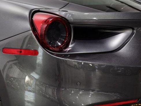 Used 2016 Ferrari 488 GTB image 12