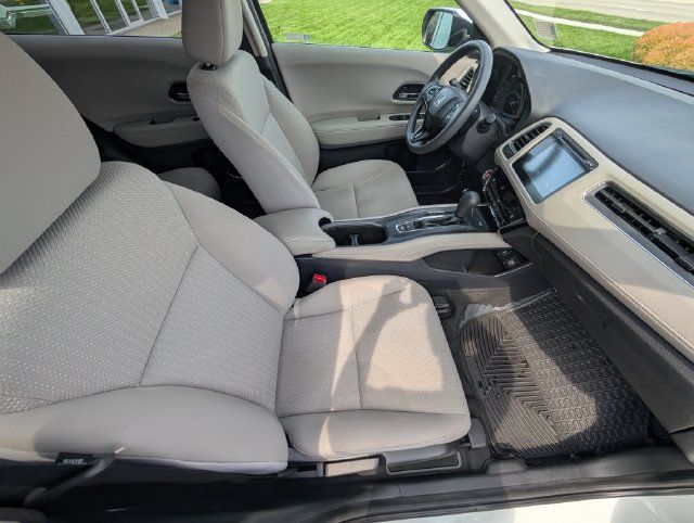 Used 2018 Honda HR-V EX image 4