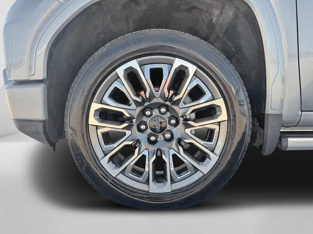 Used 2024 GMC Sierra 1500 Denali Ultimate AWD/4WD image 37
