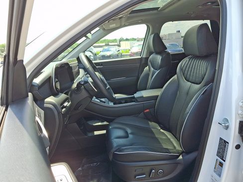 Used 2023 Hyundai Palisade Limited AWD/4WD image 14