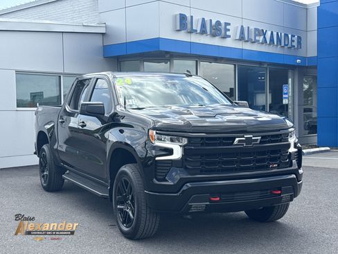 Used 2024 Chevrolet Silverado 1500 LT Trail Boss w/ Convenience Package II AWD/4WD image 1
