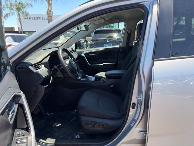 Used 2024 Toyota RAV4 XLE w/ Weather Package AWD/4WD image 18