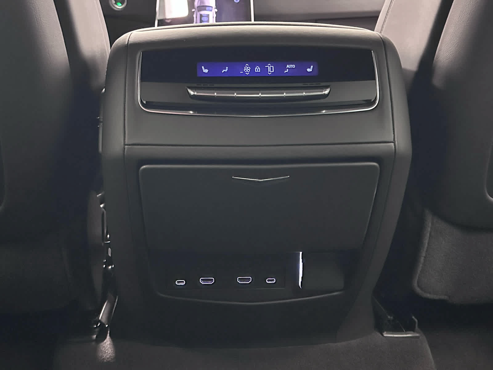 Used 2026 Cadillac Escalade V w/ LPO, ONYX Package AWD/4WD image 51