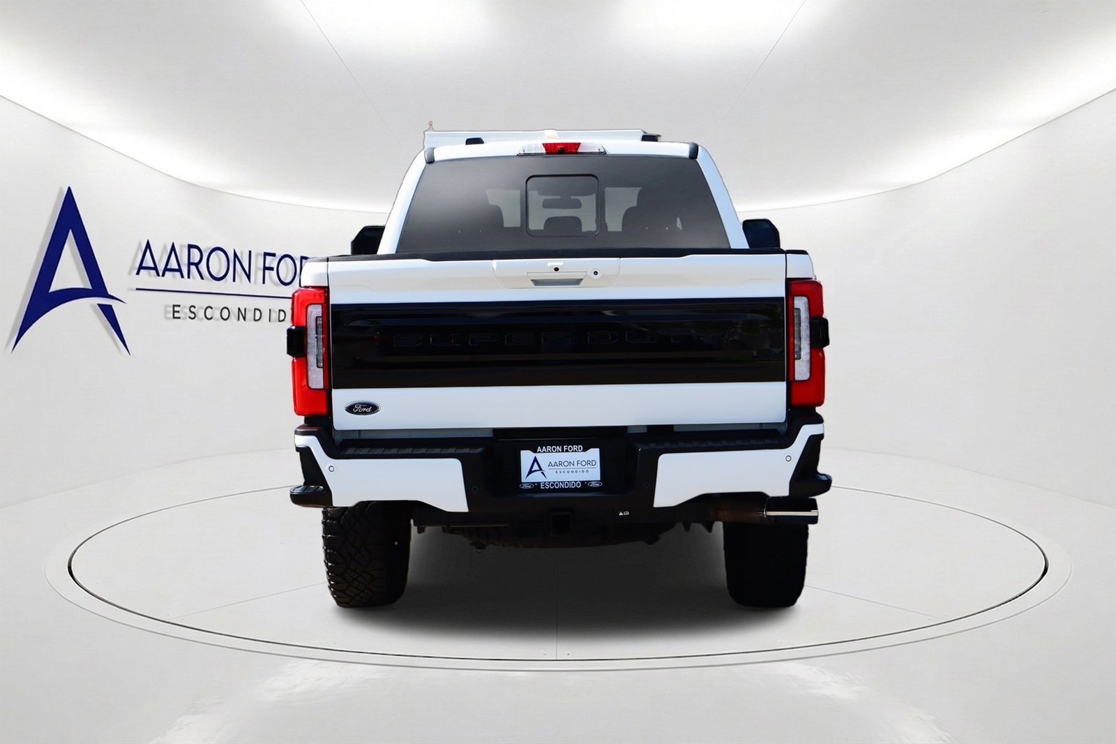 Used 2025 Ford F250 Platinum w/ Tremor Off-Road Package AWD/4WD image 5