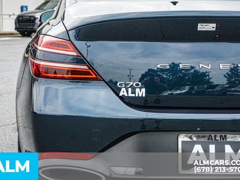 Used 2025 Genesis G70 2.5T RWD image 13