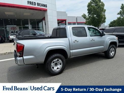 Certified 2022 Toyota Tacoma SR AWD/4WD image 3