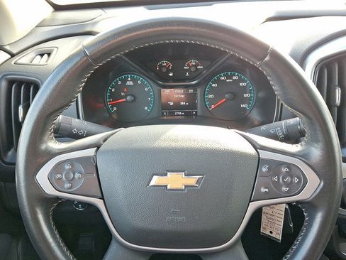 Used 2022 Chevrolet Colorado LT w/ LT Convenience Package image 18