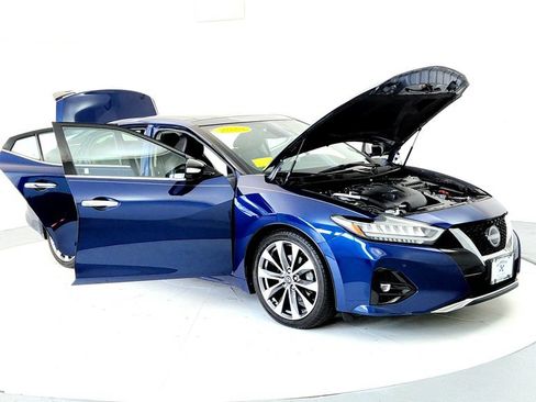 Used 2023 Nissan Maxima Platinum w/ Sport Mat Group FWD image 12