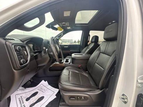 Used 2021 Chevrolet Silverado 1500 High Country w/ Technology Package AWD/4WD image 2